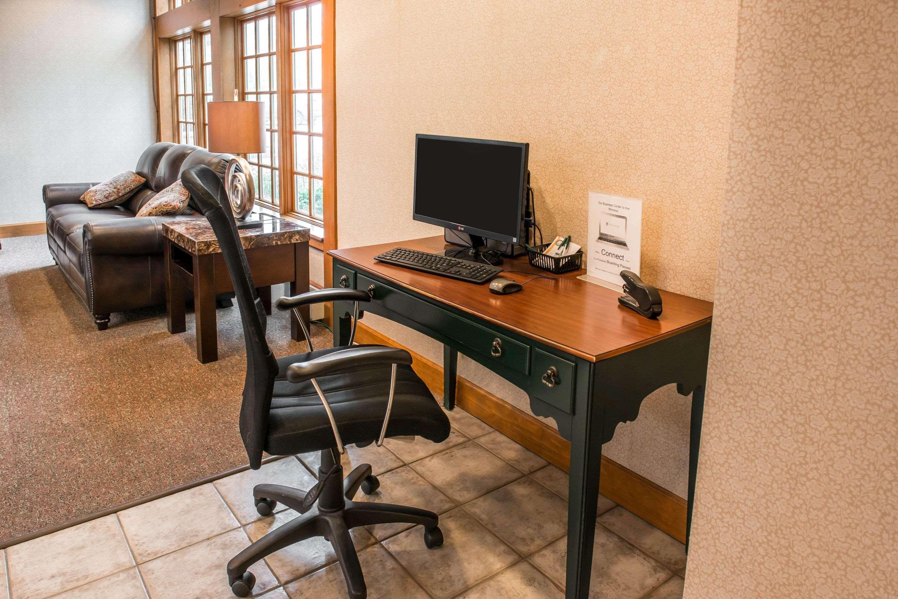 Quality Pittsburgh Airport Inn