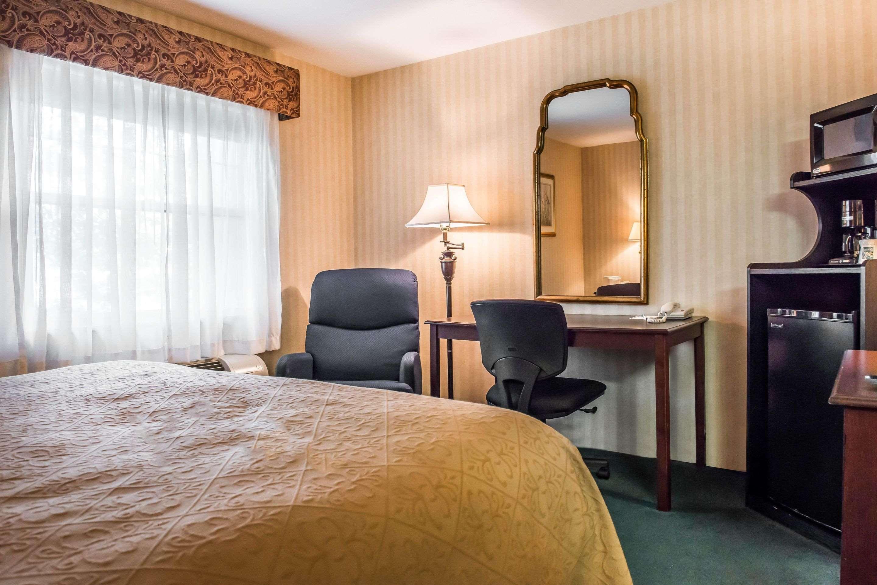 Quality Pittsburgh Airport Inn Oakdale