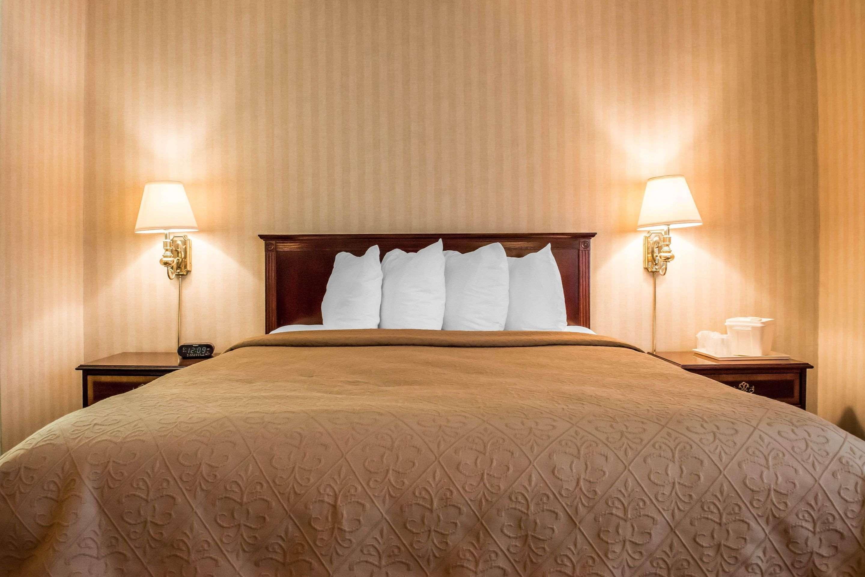 Inn Quality Pittsburgh Airport
