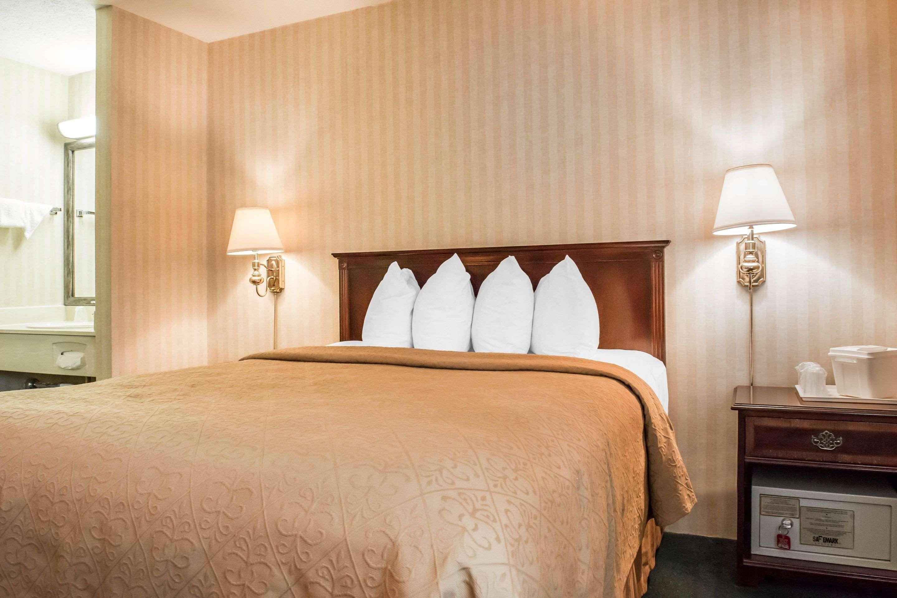 Quality Pittsburgh Airport Inn