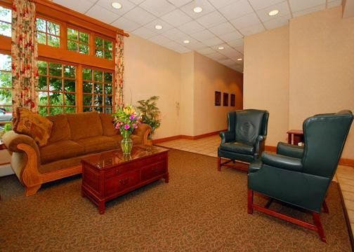 Quality Pittsburgh Airport Inn 2*