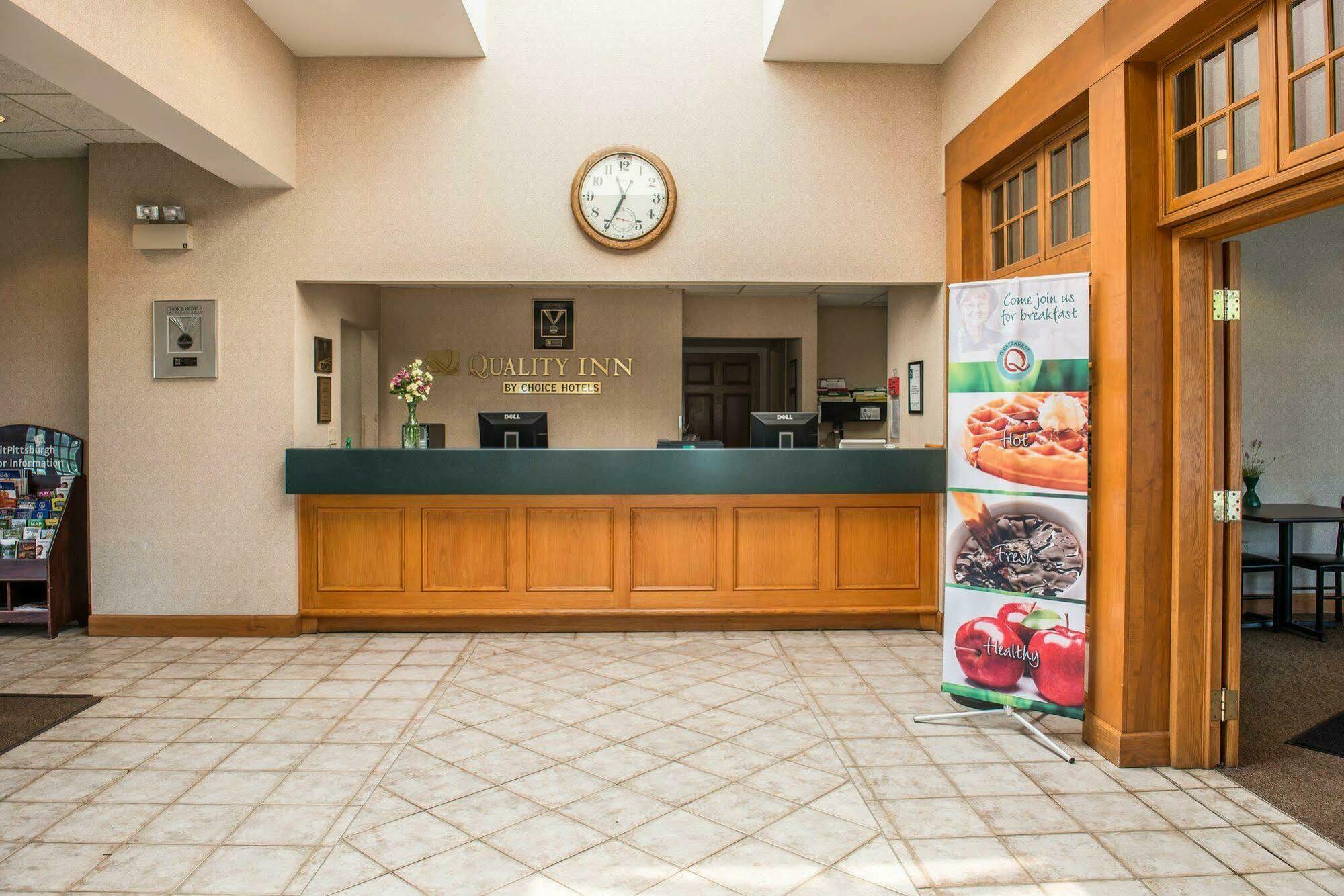 Quality Pittsburgh Airport Inn 2*