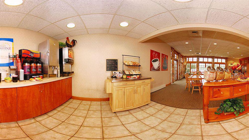 Inn Quality Pittsburgh Airport 2*